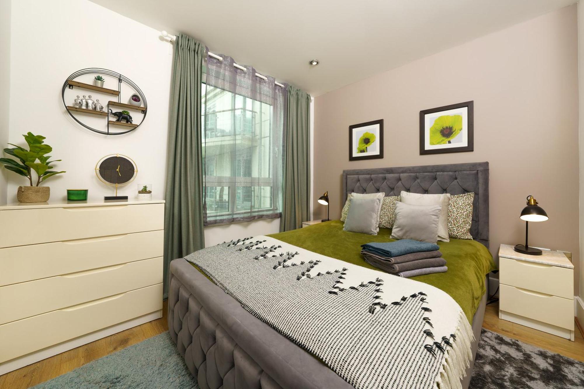 St George Wharf Apartment Лондон Екстериор снимка