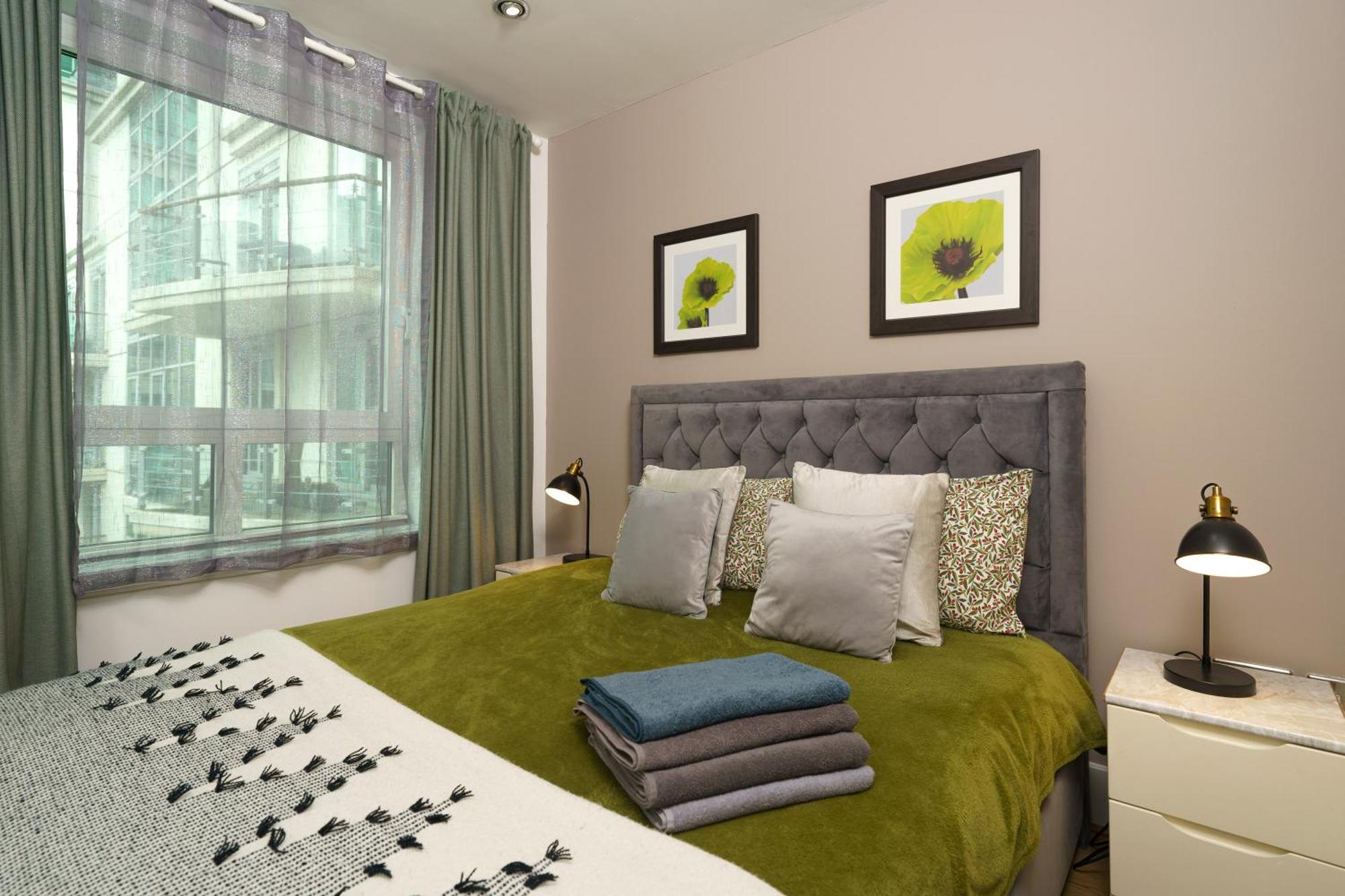 St George Wharf Apartment Лондон Екстериор снимка