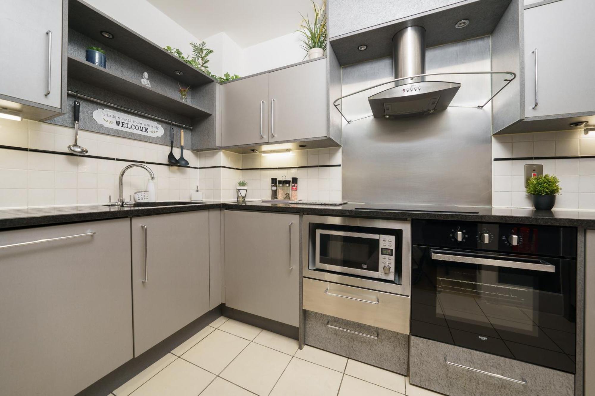 St George Wharf Apartment Лондон Екстериор снимка