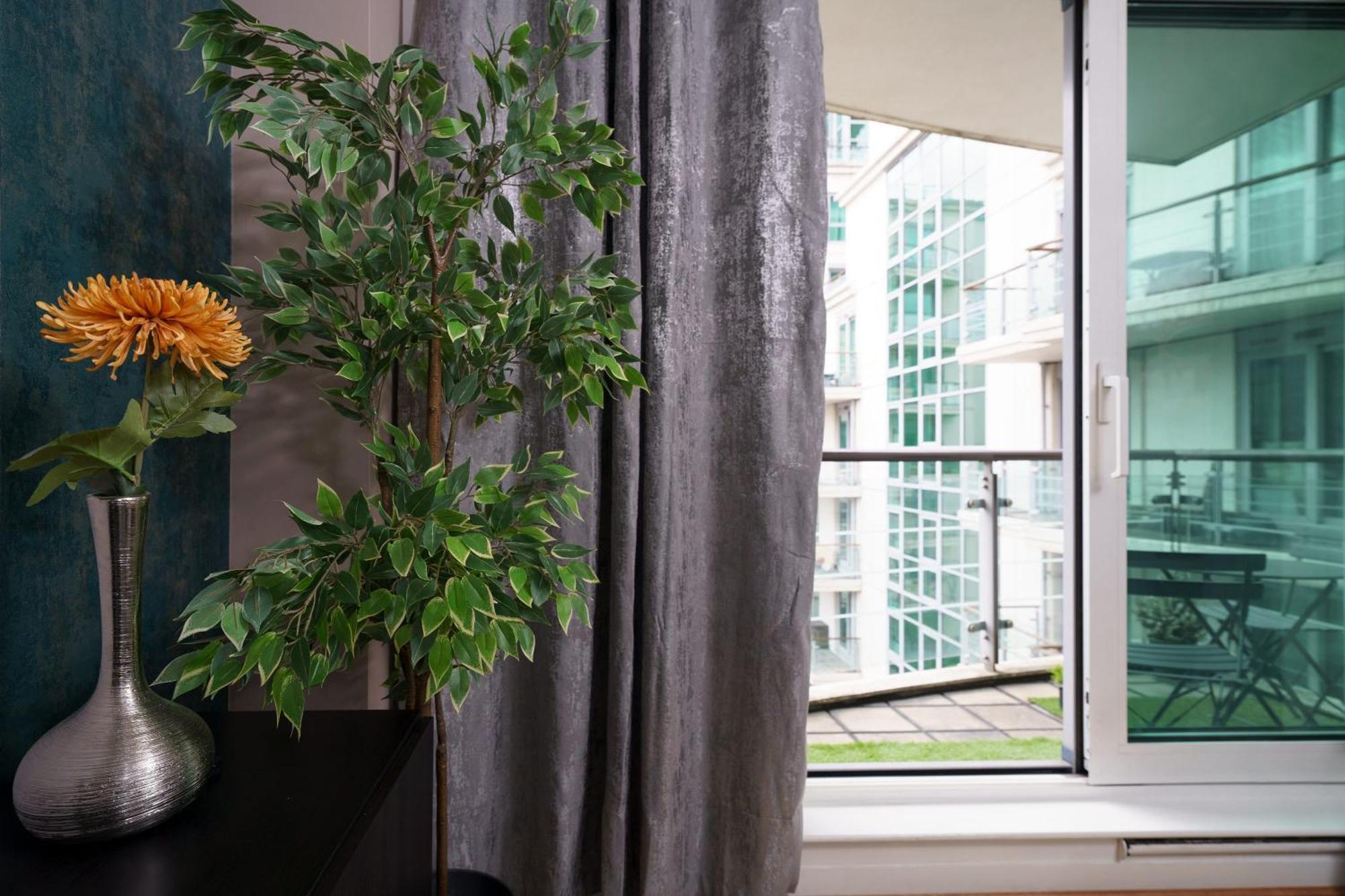 St George Wharf Apartment Лондон Екстериор снимка
