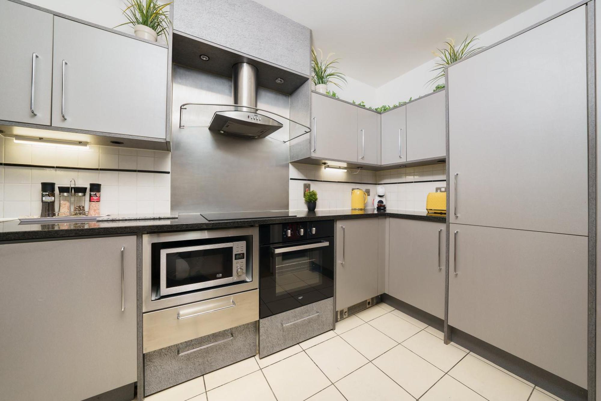St George Wharf Apartment Лондон Екстериор снимка