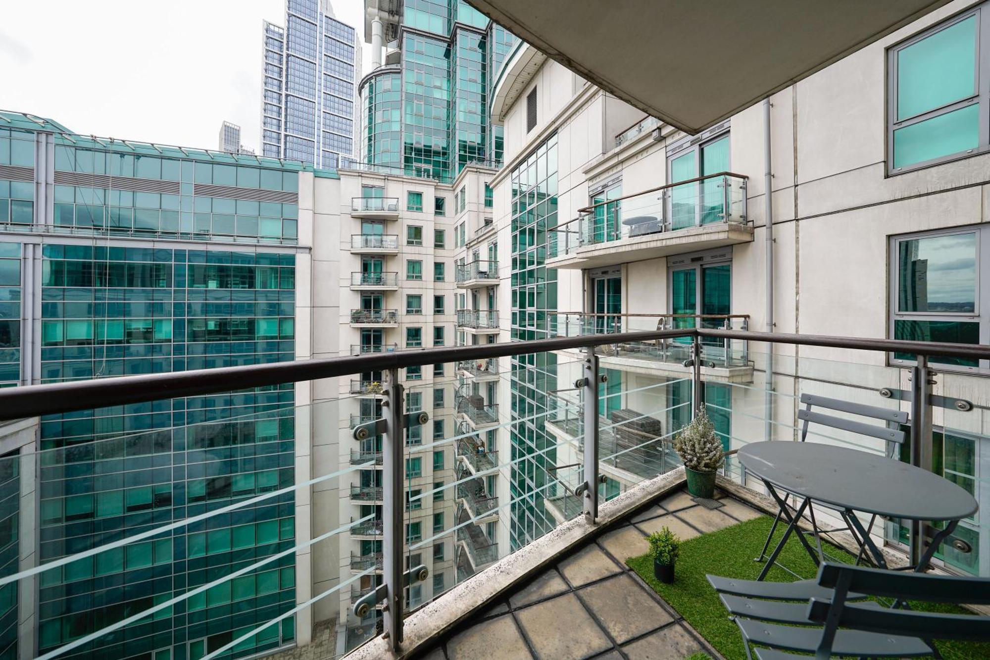 St George Wharf Apartment Лондон Екстериор снимка